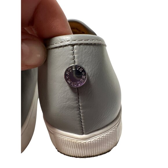 Steve Madden Womens Gray Quilted Slip-On Sneakers Size 10M - Picture 4 of 15